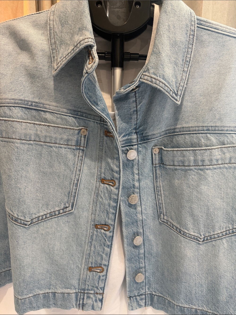 Madewell Light Blue Cropped Denim Jacket - Picture 2 of 10